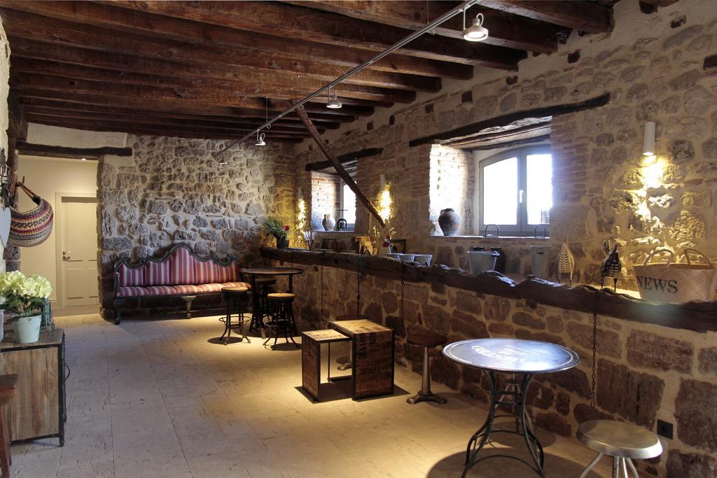 Emebed Posada Castrojeriz Dış mekan fotoğraf