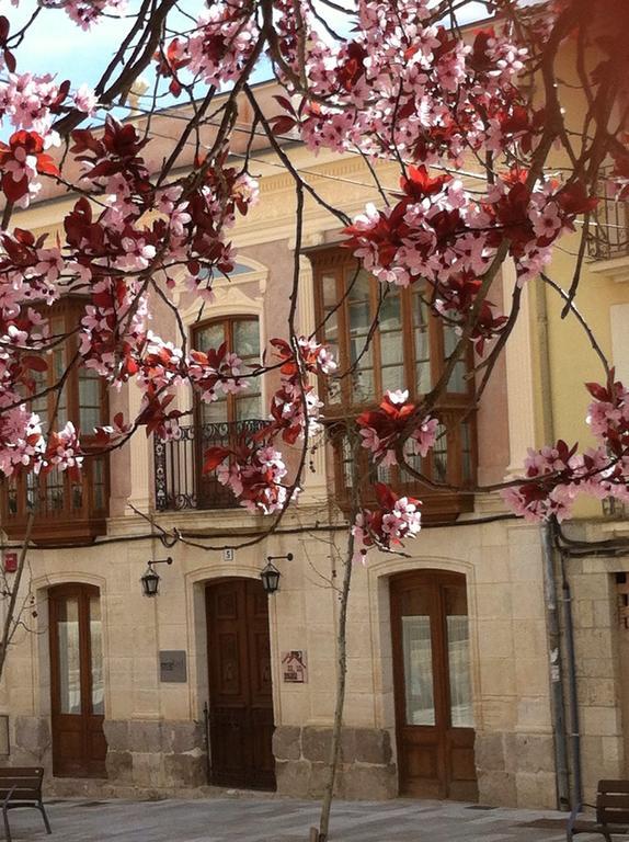 Emebed Posada Castrojeriz Dış mekan fotoğraf