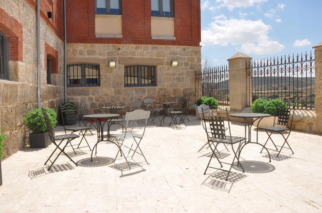 Emebed Posada Castrojeriz Dış mekan fotoğraf